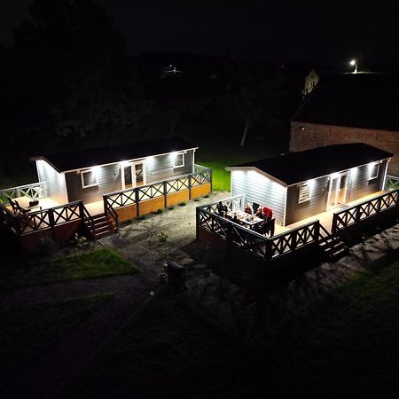 Nad Kamieniem - Domki Caloroczne Dolgie Buitenkant foto